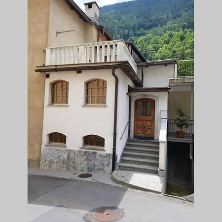 CampascioBezauberndes Haus Fuer Erholsame Ferien Im Puschlav别墅 外观 照片