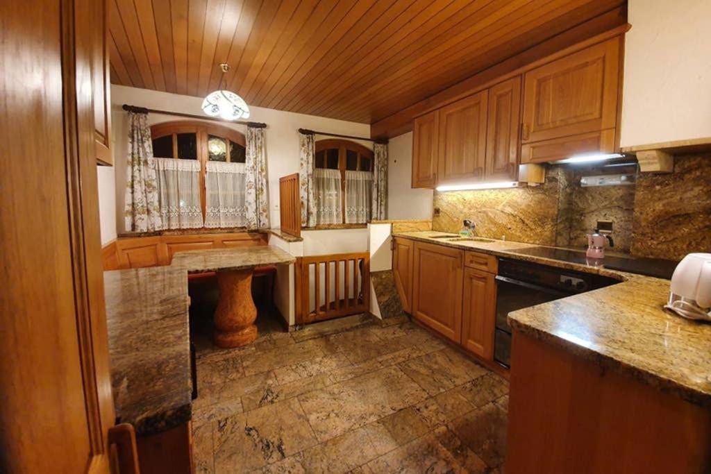CampascioBezauberndes Haus Fuer Erholsame Ferien Im Puschlav别墅 外观 照片